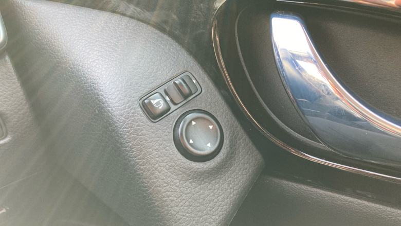 Nissan Qashqai 1.3 DiG-T Acenta Premium 5dr Petrol Hatchback